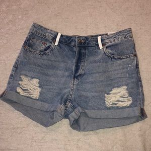 High waisted shorts 🐋